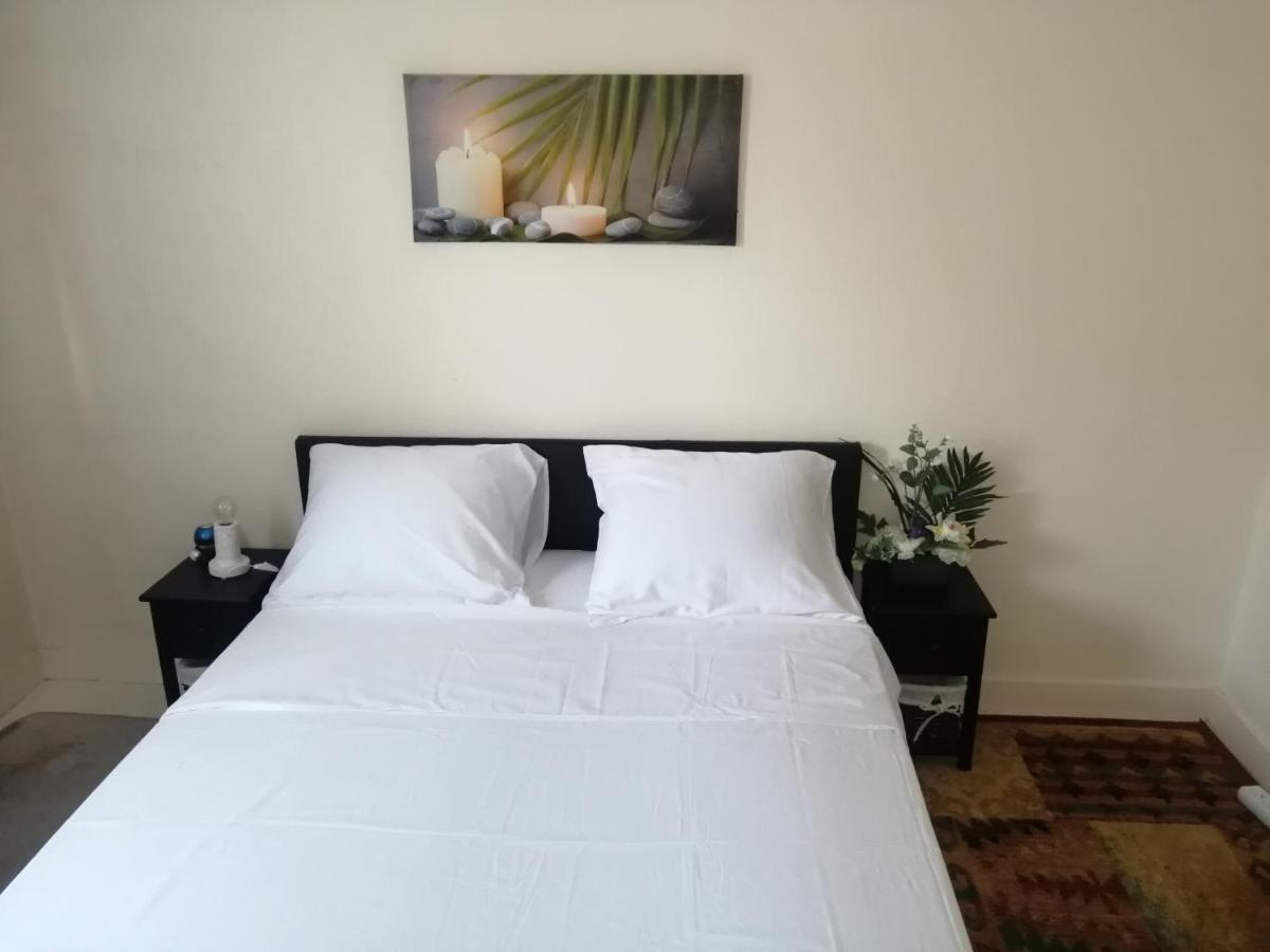 Chambre Dans Appartement A Niort Extérieur photo