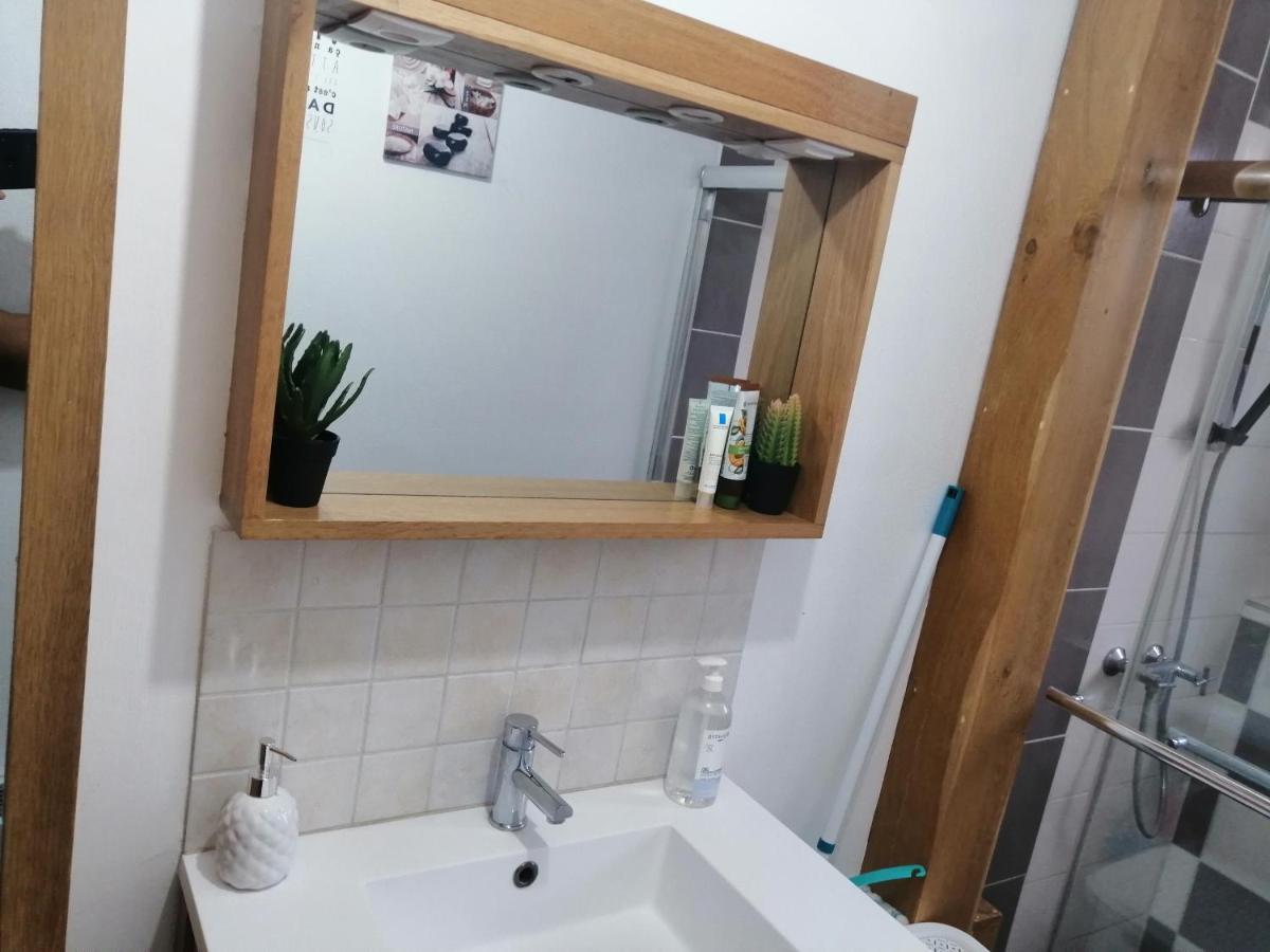 Chambre Dans Appartement A Niort Extérieur photo
